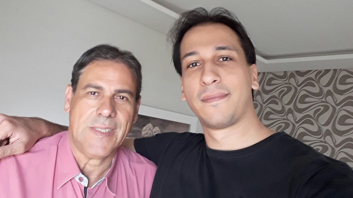 Imagem de capa sobre alem do rancor perdoar os pais e psicoterapia online com Julio Furlaneto